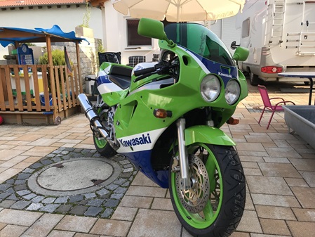 Kawasaki ZXR750