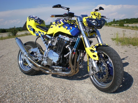 Rau Suzuki GSF1200 Streetfighter